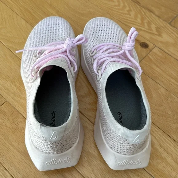 Allbirds Women's Light Pink Sneakers size 10 - Picture 2 of 11